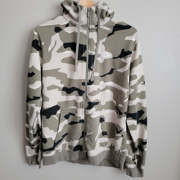 Nike Club Camo Full Zip Hoodie Men's Full Olive Camo Sportswear - Picture 2 of 8
